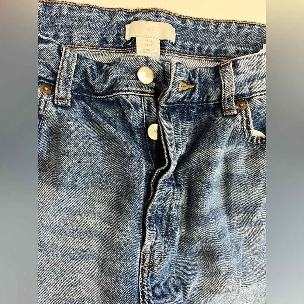 H&M High Waist Button Fly Ankle Length Cropped Mom Jeans Size 12 - Picture 2 of 5